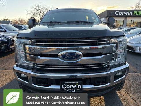 Used 2018 Ford F250 Lariat w/ Lariat Value Package image 2