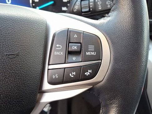 Used 2021 Ford Explorer XLT w/ Equipment Group 202A image 33