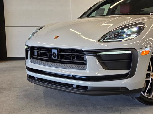 New 2026 Porsche Macan AWD/4WD image 26