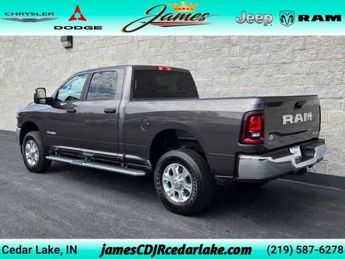 Used 2025 RAM 2500 Big Horn AWD/4WD image 3