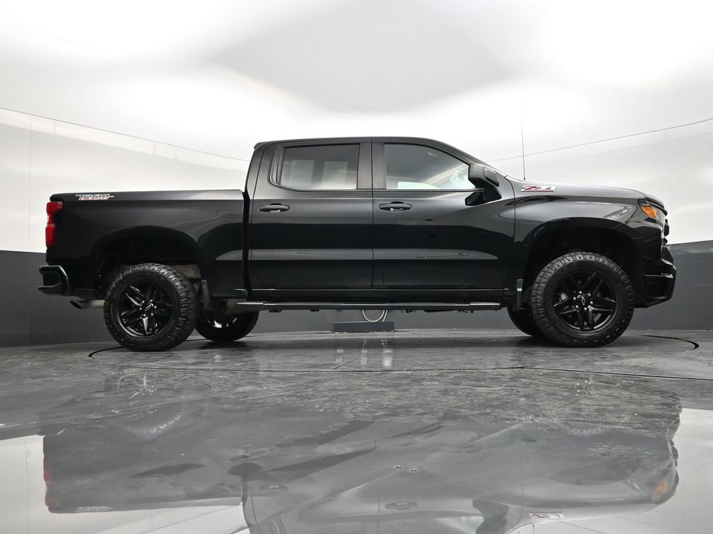 Used 2024 Chevrolet Silverado 1500 Custom Trail Boss AWD/4WD image 22