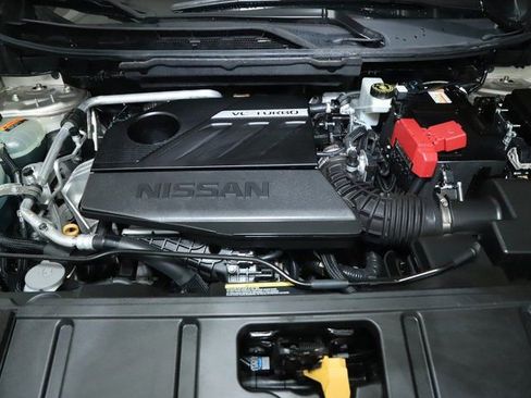 Used 2022 Nissan Rogue Platinum w/ Head-Up Display Package image 38