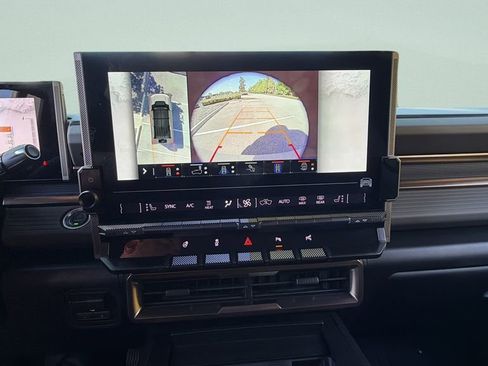 Used 2024 GMC Hummer EV 3X image 19