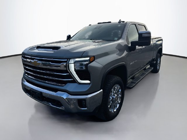 Used 2024 Chevrolet Silverado 3500 LTZ w/ LTZ Premium Package AWD/4WD image 3