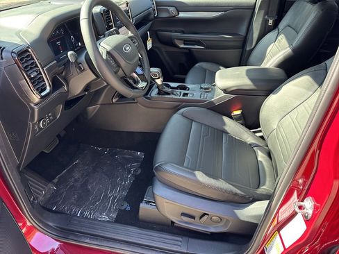 New 2025 Ford Ranger Lariat w/ FX4 Off-Road Package image 9