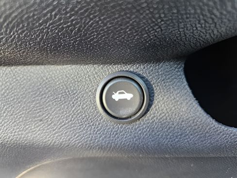 Used 2015 Chevrolet Camaro LT RWD image 24