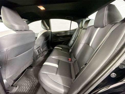 Certified 2026 Toyota Camry Hybrid FWD image 27