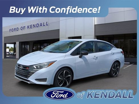 Used 2023 Nissan Versa SR w/ Trunk Package FWD image 1