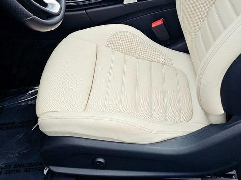 Used 2017 Mercedes-Benz C 300 4MATIC Cabriolet image 27