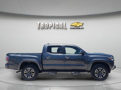 Used 2020 Toyota Tacoma TRD Sport AWD/4WD image 6