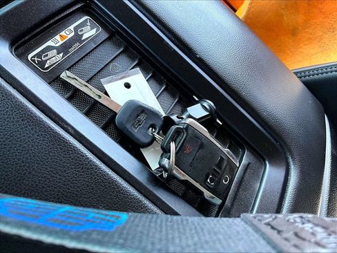 Used 2017 Chevrolet Silverado 1500 High Country AWD/4WD image 11