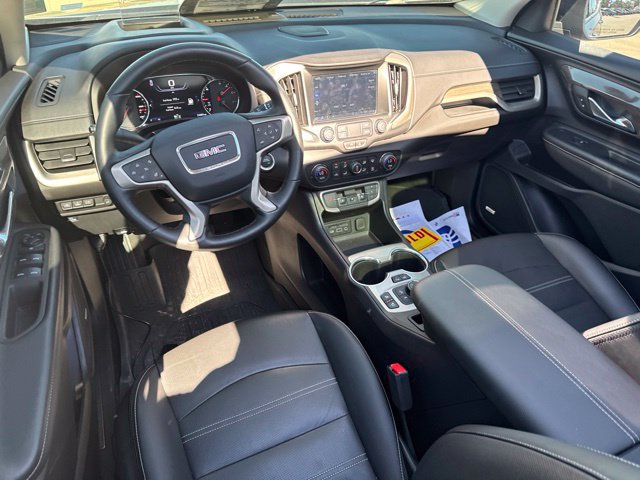 Used 2024 GMC Terrain Denali w/ Black Diamond Edition AWD/4WD image 7