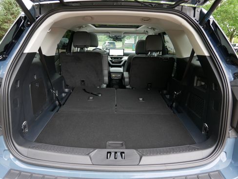 Used 2026 Ford Explorer Active w/ Active Comfort Package AWD/4WD image 18
