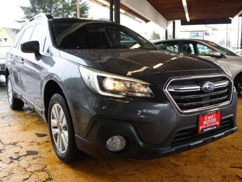 Used 2018 Subaru Outback 2.5i Premium w/ Popular Package #1 image 8