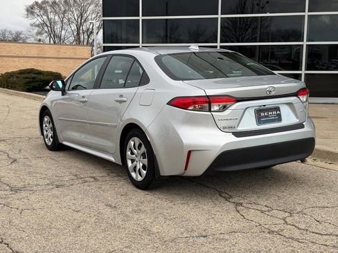 Used 2023 Toyota Corolla LE image 5