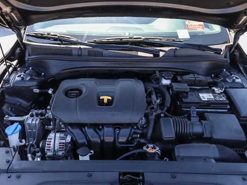 Used 2022 Kia Forte LXS FWD image 28