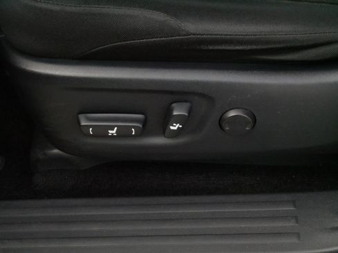 Certified 2024 Toyota 4Runner TRD Off-Road image 20