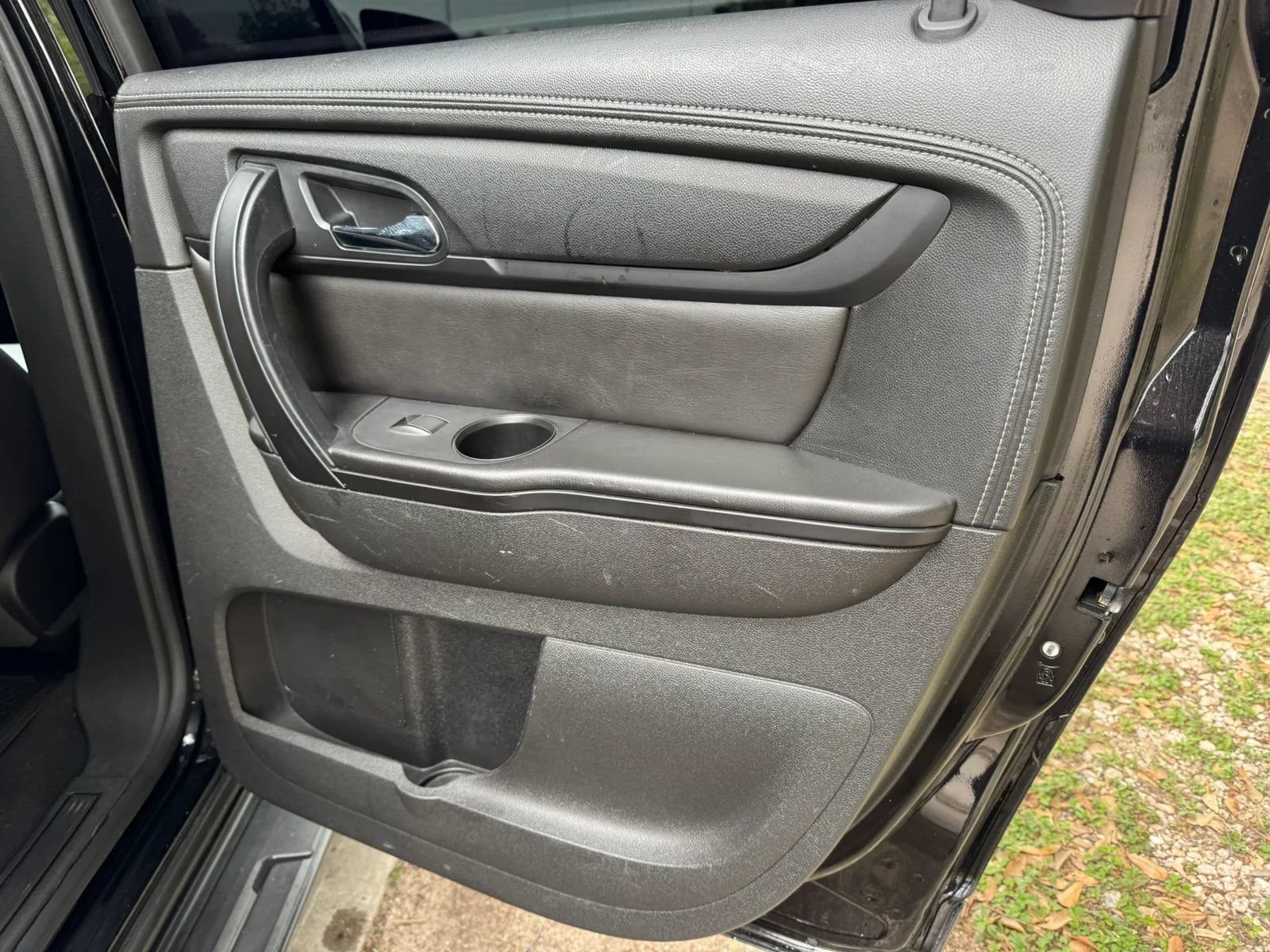 Used 2017 Chevrolet Traverse LT FWD image 21