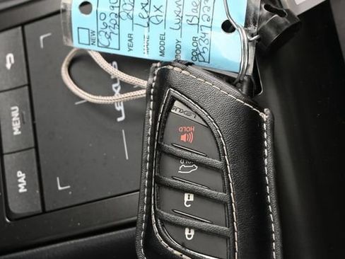 Used 2023 Lexus GX 460 w/ Black Line Special Edition AWD/4WD image 31