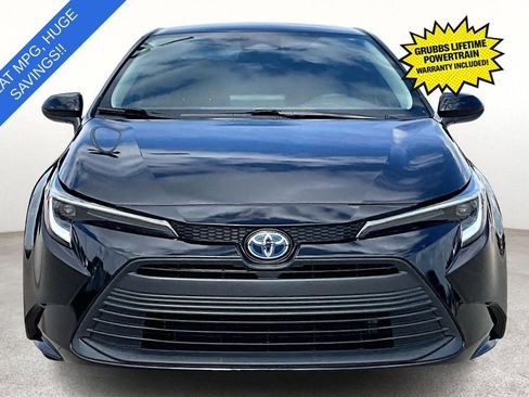 Used 2023 Toyota Corolla LE image 6