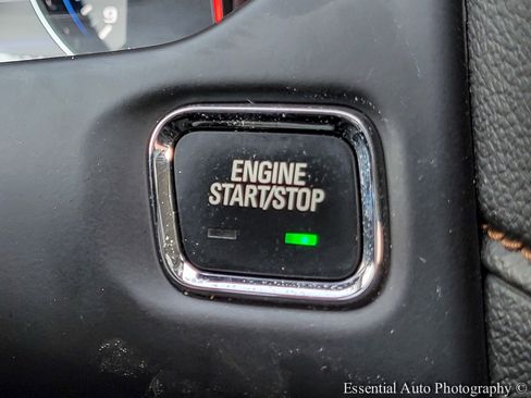 Used 2023 GMC Acadia AT4 w/ Technology Package image 18