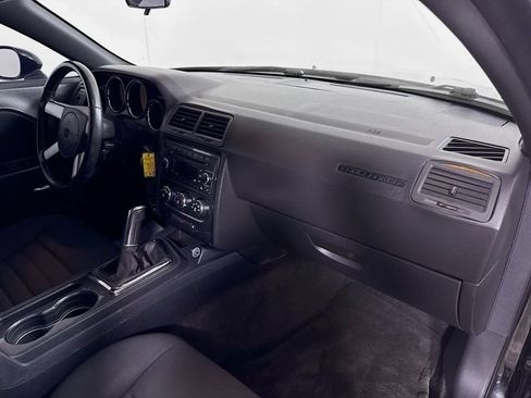 Used 2010 Dodge Challenger R/T RWD image 25