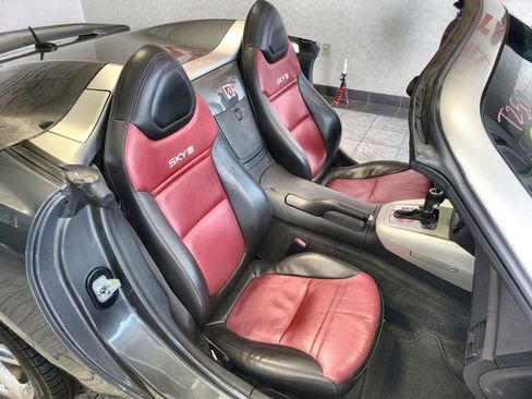Used 2008 Saturn Sky Red Line RWD image 21