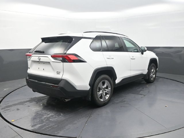 Used 2025 Toyota RAV4 XLE w/ Convenience Package AWD/4WD image 8