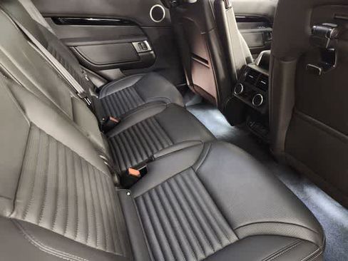 New 2026 Land Rover Discovery S AWD/4WD image 31
