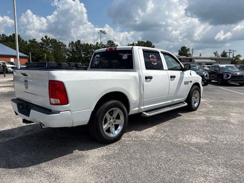 Used 2017 RAM 1500 Express RWD image 3