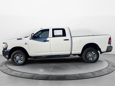 Used 2024 RAM 2500 Tradesman w/ Chrome Appearance Group image 5