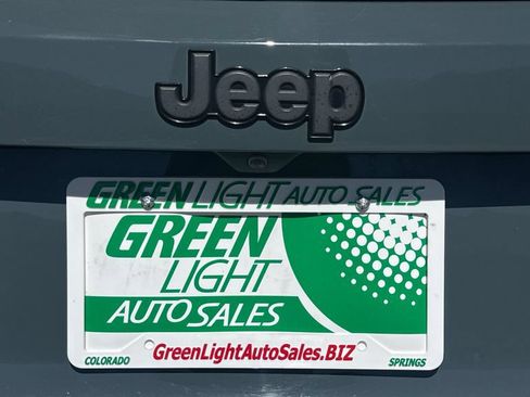 Used 2016 Jeep Renegade Trailhawk AWD/4WD image 18