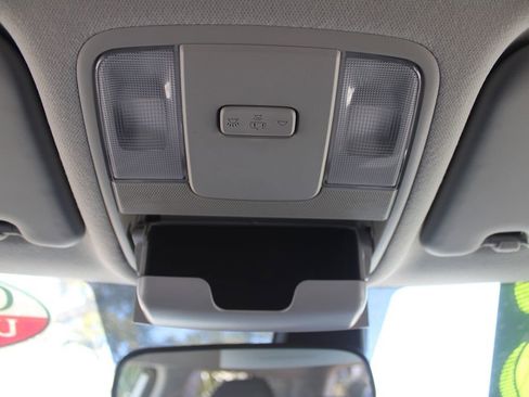 Certified 2025 Kia Soul LX image 46