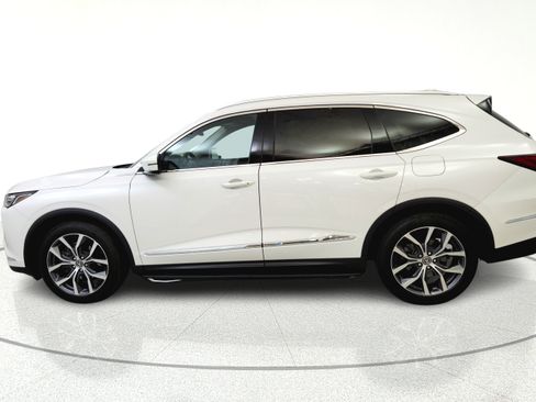 Used 2023 Acura MDX SH-AWD w/ Technology Package image 4