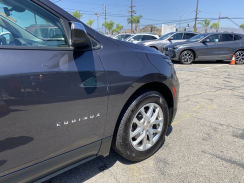 Used 2022 Chevrolet Equinox LS w/ LPO, Chrome Package FWD image 26