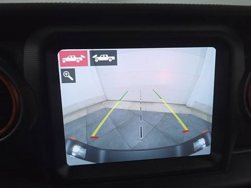 Used 2021 Jeep Gladiator Mojave image 18