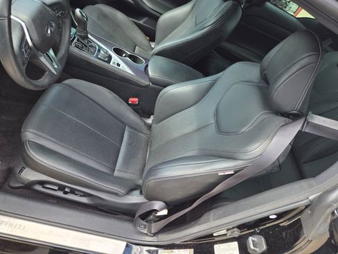 Used 2018 INFINITI Q60 Red Sport 400 w/ Sensory Package 3.0T Sport image 9