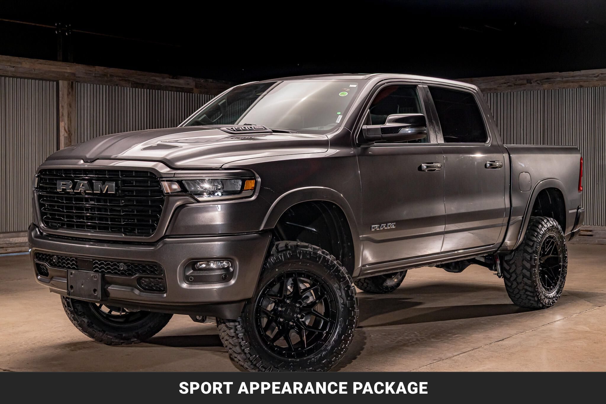 Used 2025 RAM 1500 Laramie w/ Sport Appearance Package AWD/4WD image 5