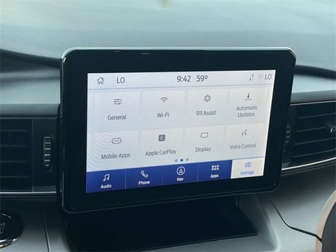 Certified 2022 Ford Explorer XLT w/ Equipment Group 202A image 15