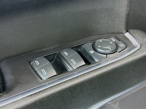 Used 2023 GMC Sierra 1500 SLE w/ X31 Off-Road Package AWD/4WD image 17