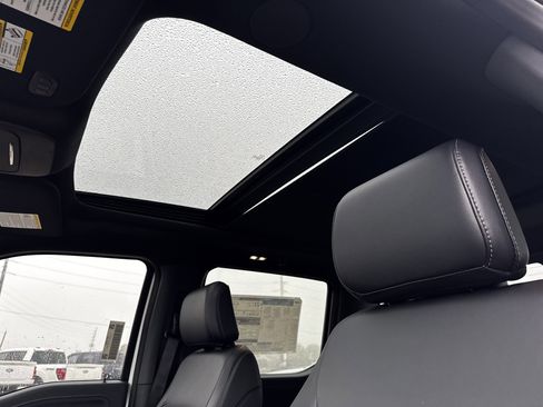 New 2025 Ford F150 Lariat w/ Equipment Group 502A High image 22