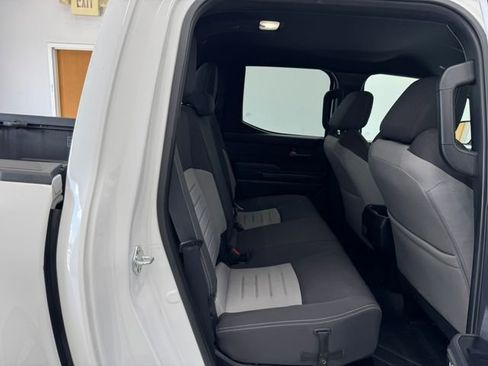 Used 2025 Toyota Tacoma TRD Sport AWD/4WD image 18