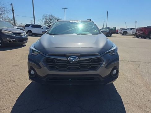 Used 2024 Subaru Crosstrek 2.5i Limited w/ Crosstrek Mirror Package image 2
