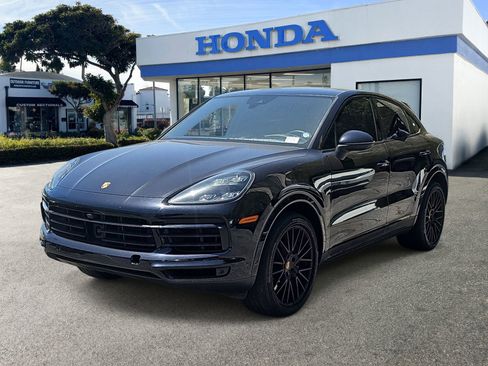 Used 2020 Porsche Cayenne S AWD/4WD image 1