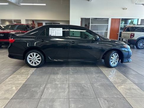 Used 2009 Toyota Corolla S FWD image 2