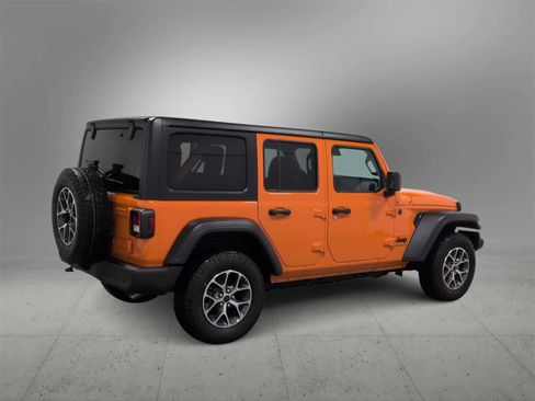 Used 2025 Jeep Wrangler Sport S image 8