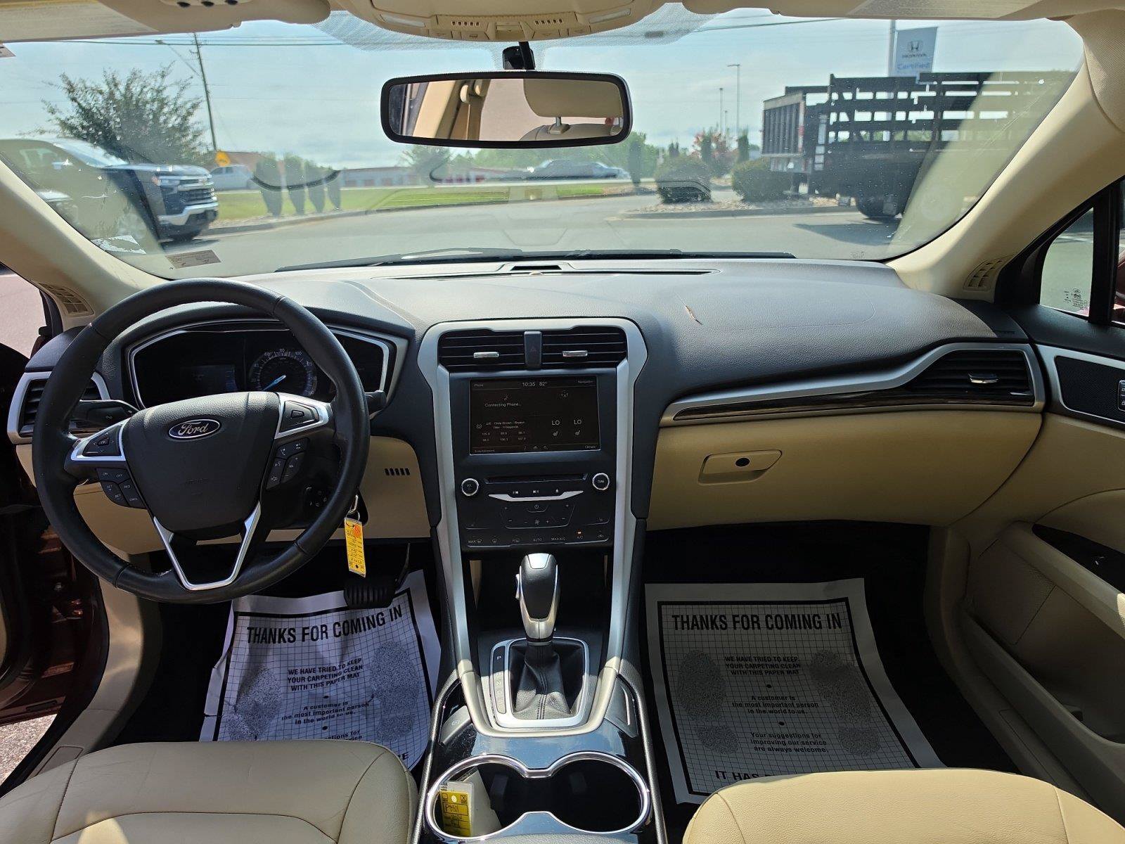 Used 2015 Ford Fusion SE w/ Equipment Group 202A FWD image 14