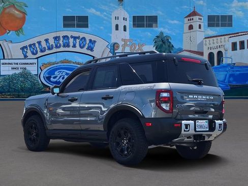 Used 2025 Ford Bronco Sport Badlands w/ Sasquatch Badlands Package AWD/4WD image 2