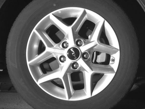 Used 2025 Kia Soul LX w/ LX Technology Package image 20