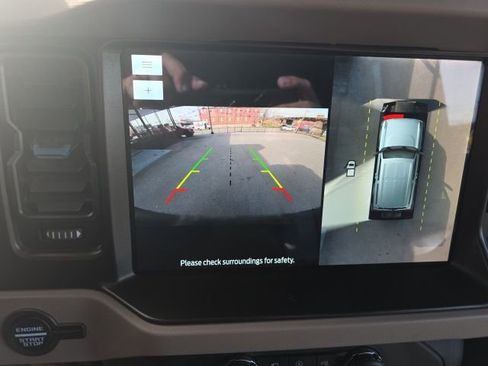 Used 2022 Ford Bronco Wildtrak image 17